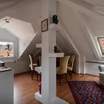 Tiffany\'S Town House
